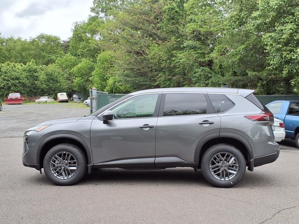 2025 Nissan Rogue S AWD photo 4