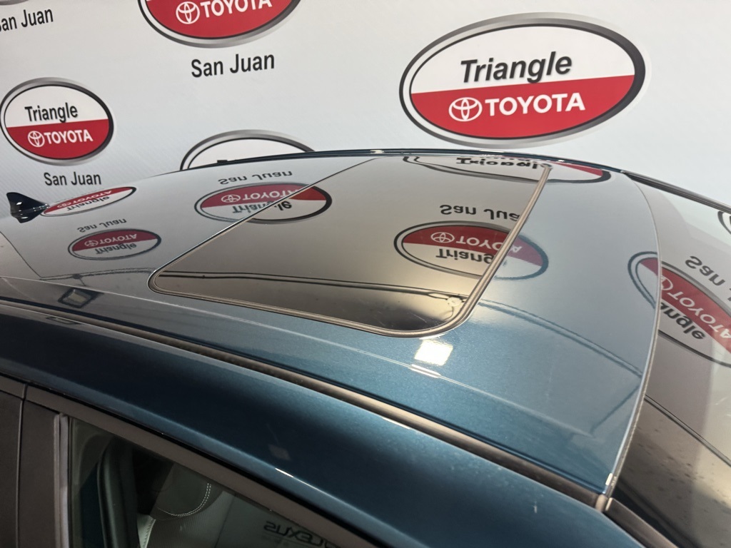 Thumbnail: 2025 Toyota Camry - 10