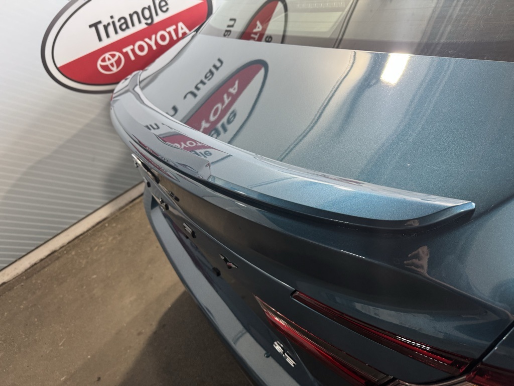 Thumbnail: 2025 Toyota Camry - 15