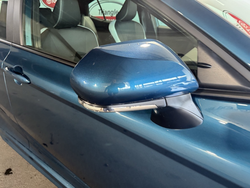 Thumbnail: 2025 Toyota Camry - 9