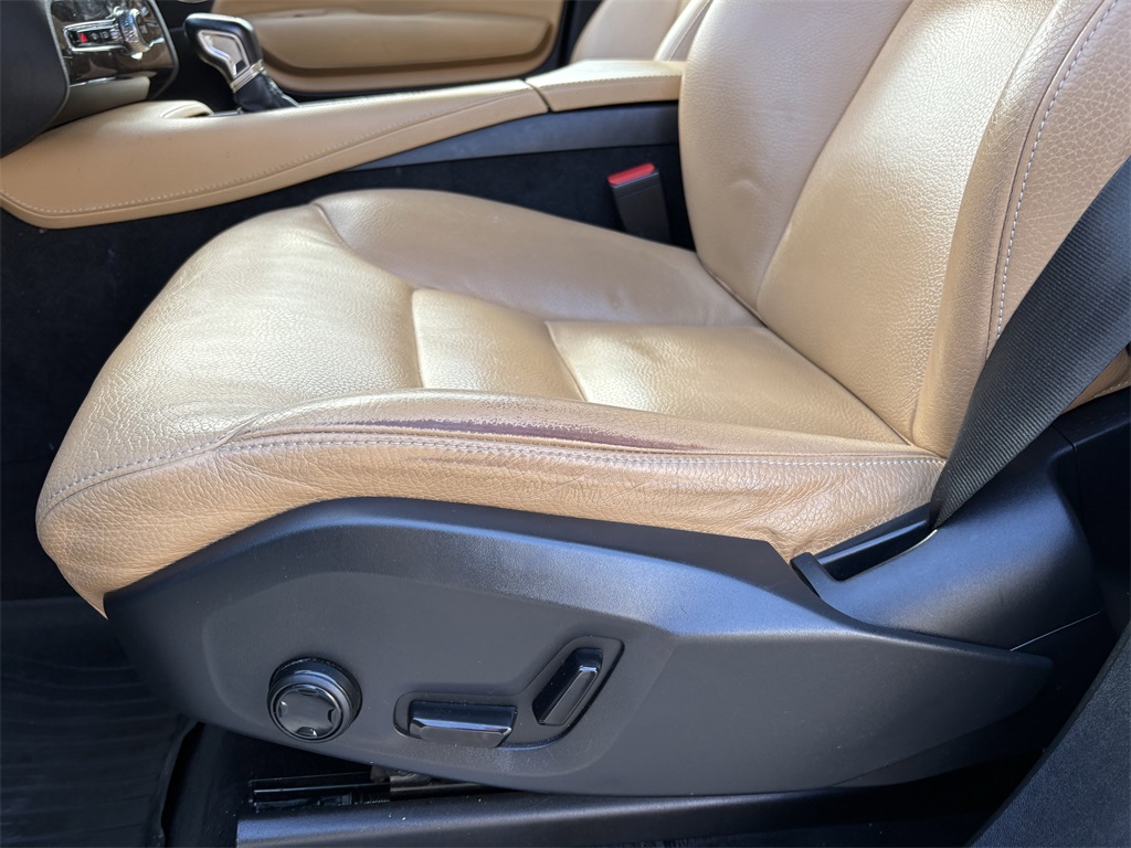 2017 Volvo XC90 T6 Momentum Silver at Legacy Ford