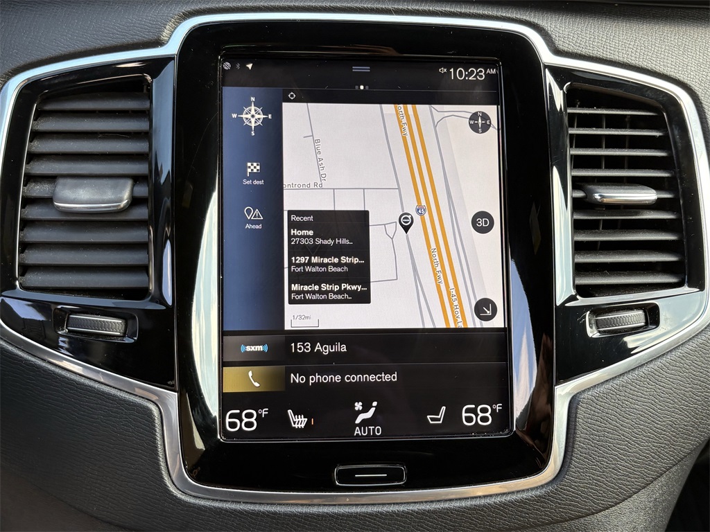 2017 Volvo XC90 T6 Momentum Silver at Legacy Ford