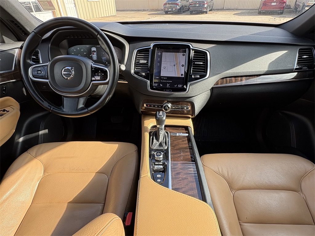 2017 Volvo XC90 T6 Momentum Silver at Legacy Ford