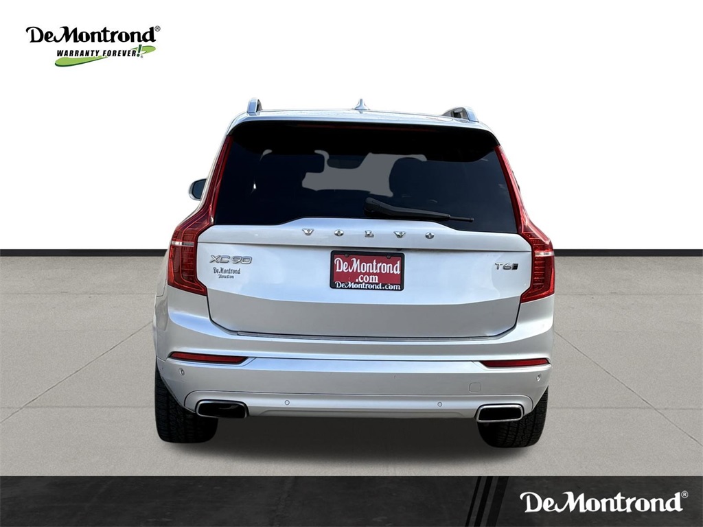 2017 Volvo XC90 T6 Momentum Silver at Legacy Ford