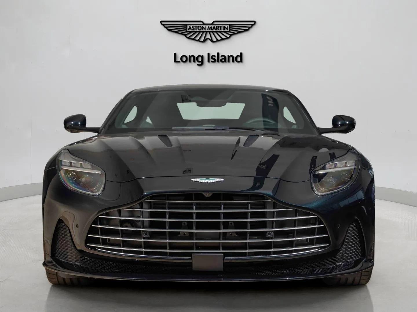 2024 Aston Martin DB12 photo 2