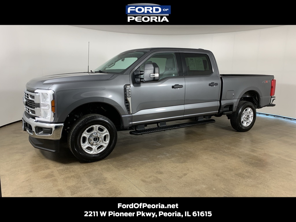 2025 Ford F-250 Super Duty XLT Crew Cab 4WD