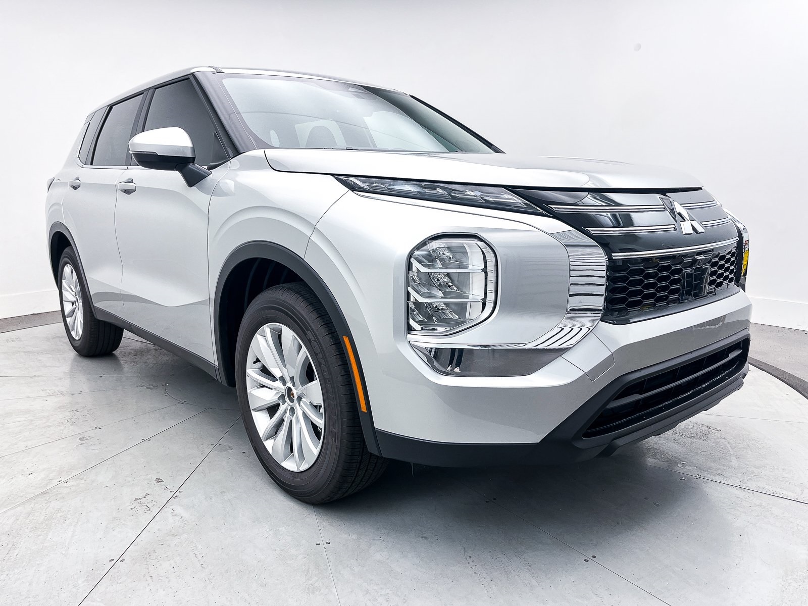 2025 Mitsubishi Outlander