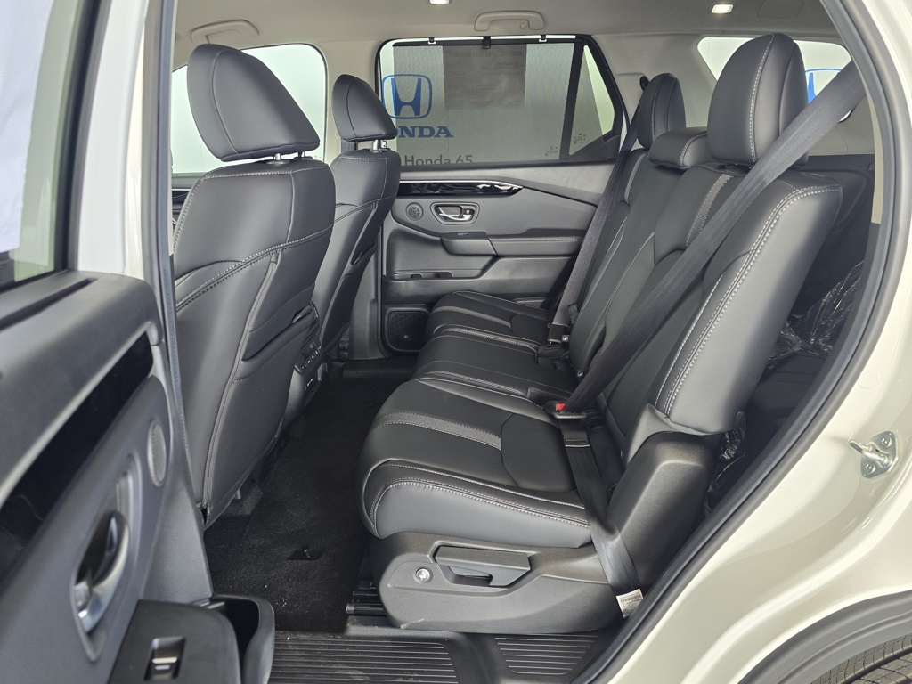 Thumbnail: 2025 Honda Pilot - 15