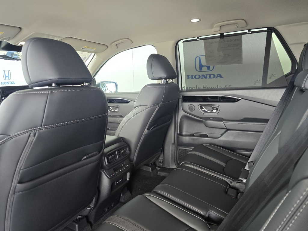 Thumbnail: 2025 Honda Pilot - 18