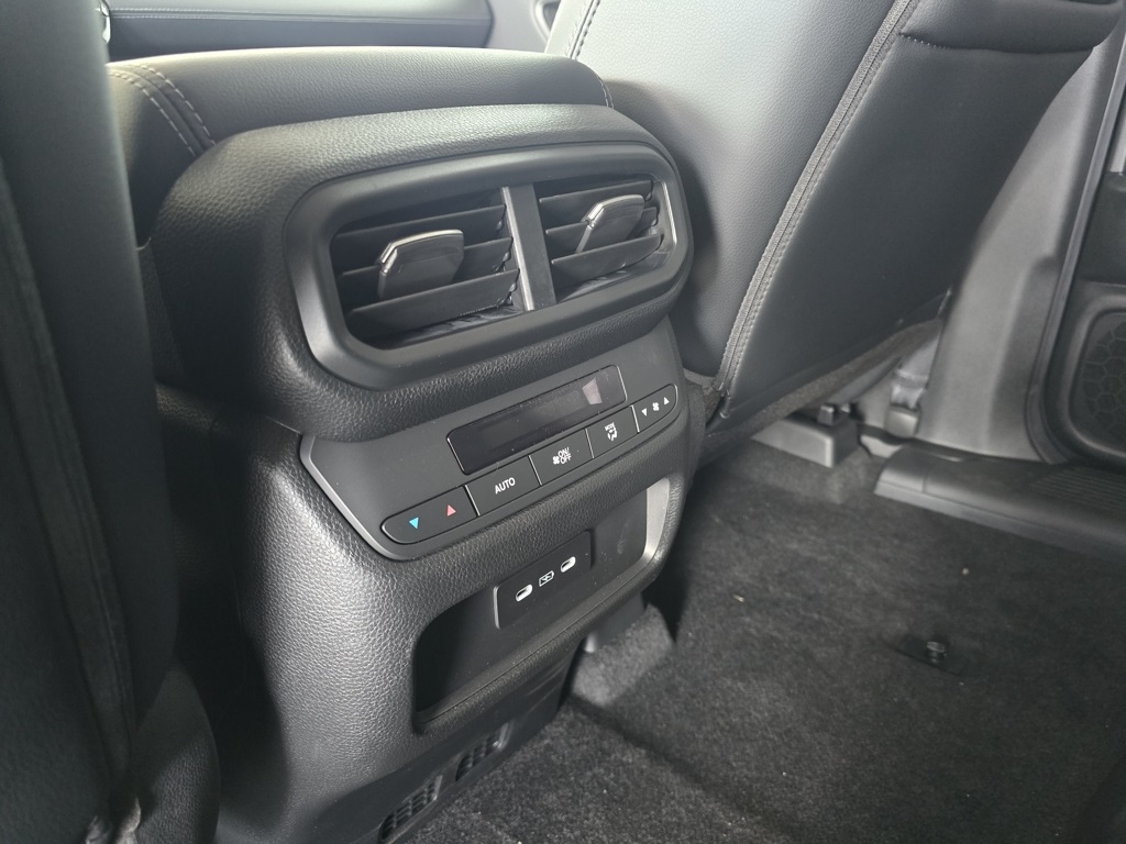 Thumbnail: 2025 Honda Pilot - 19