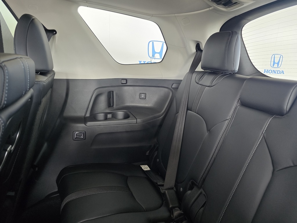 Thumbnail: 2025 Honda Pilot - 23