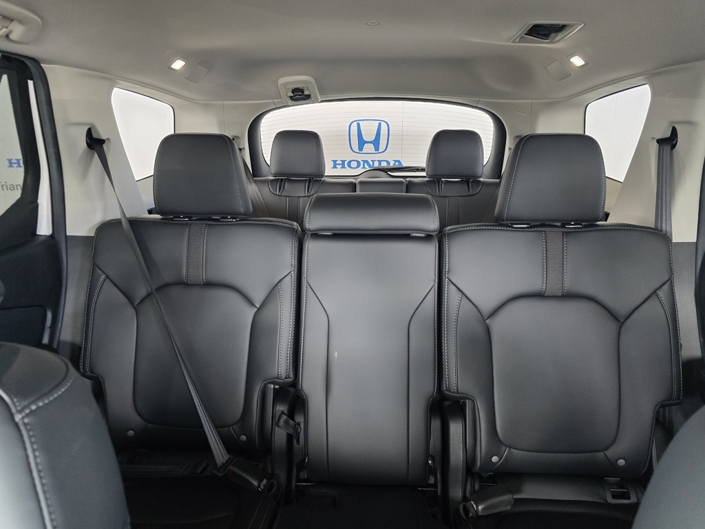 Thumbnail: 2025 Honda Pilot - 25