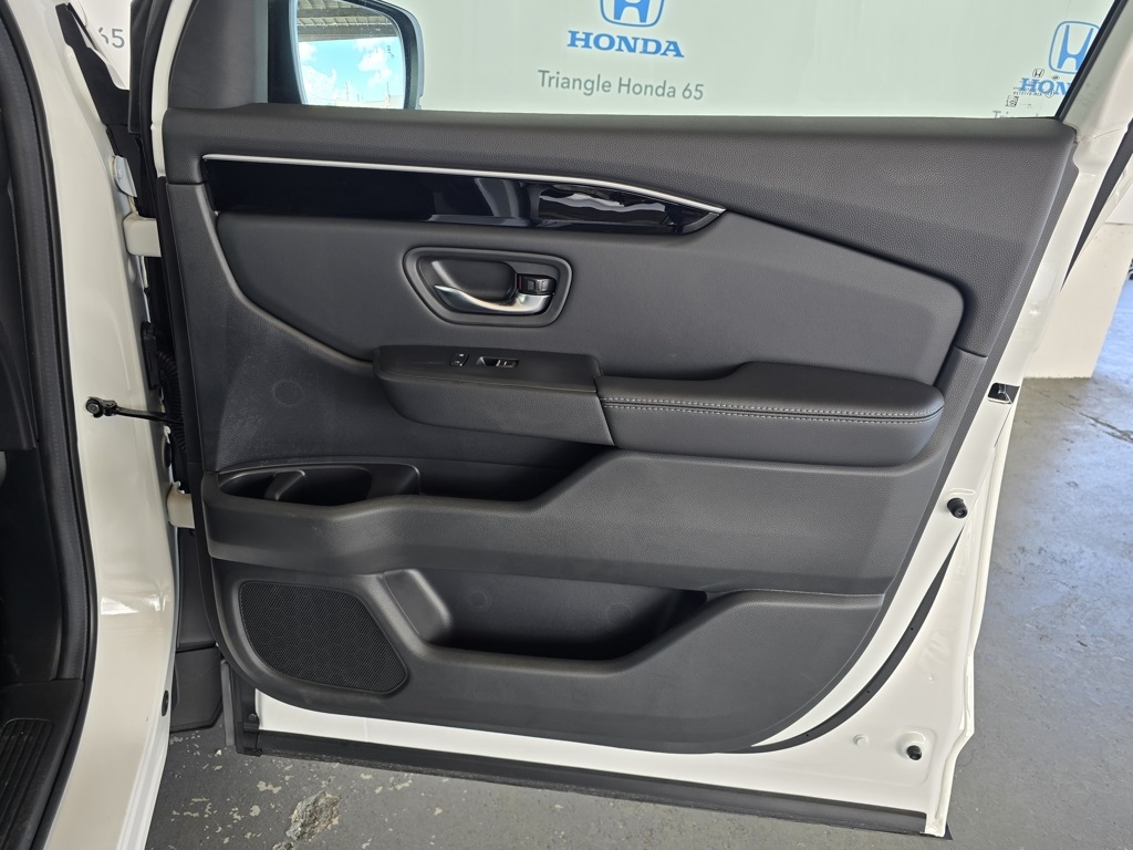 Thumbnail: 2025 Honda Pilot - 32