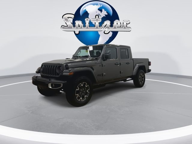 View vehicle photo 4