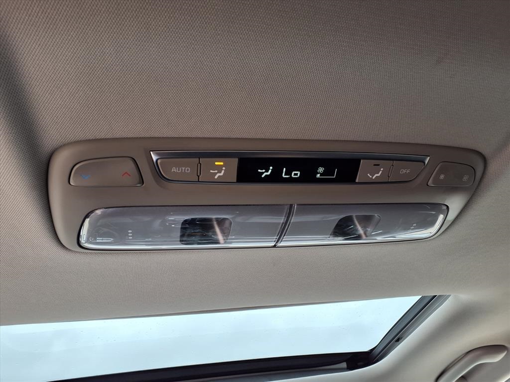 2020 Kia Telluride SX White at Westside Lexus