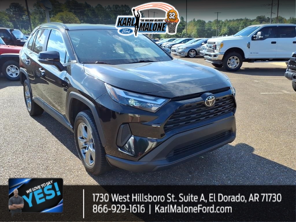 2024 Toyota RAV4 XLE FWD