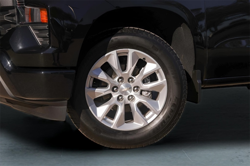 Used Car 2025 Chevrolet Silverado 1500  Custom For Sale Under $40,000 In Austin, Texas