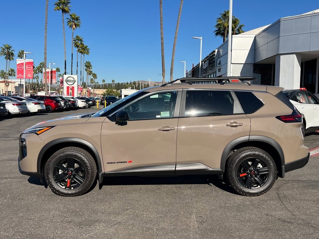 2025 Nissan Rogue SV photo 3