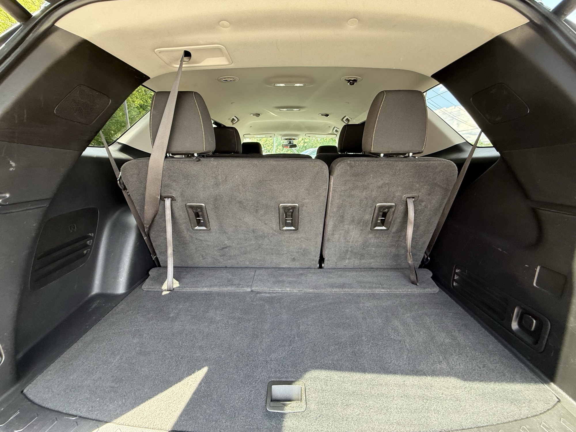 2011 Chevrolet HHR 2LT photo 46