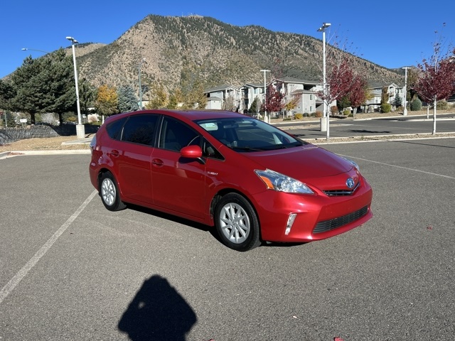 2014 Toyota Prius v  2014 Toyota Prius v