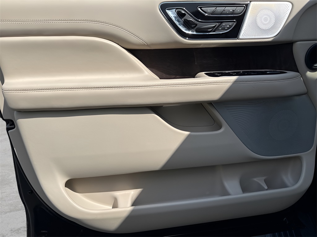 2020 Lincoln Navigator L