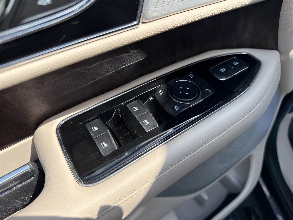 2020 Lincoln Navigator L