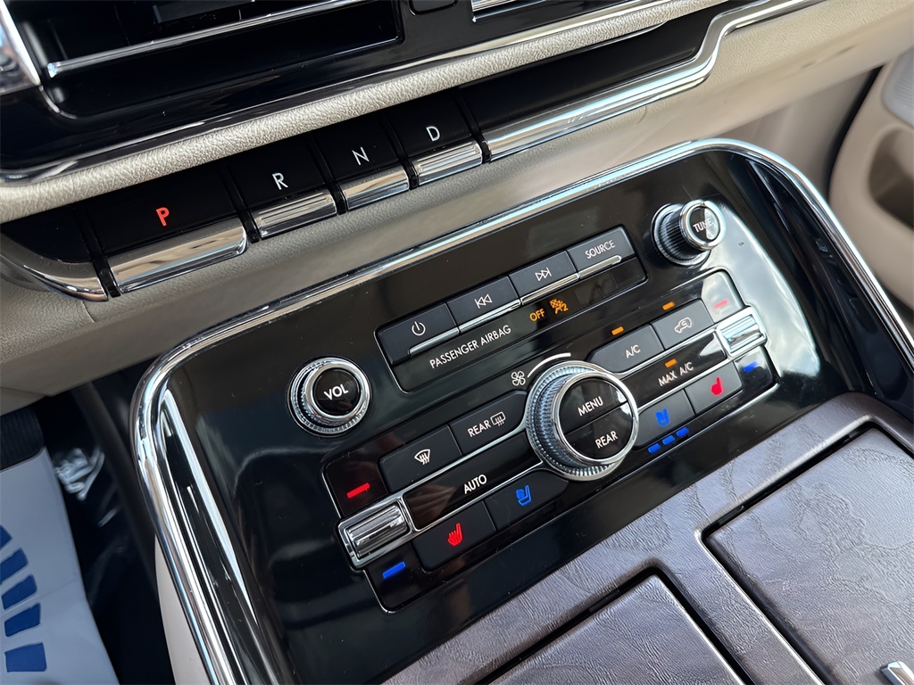 2020 Lincoln Navigator L