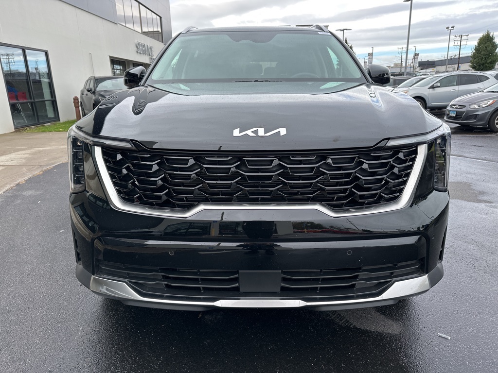 2025 Kia Sorento S photo 3