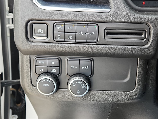 Used Car 2022 Chevrolet Suburban  Rst For Sale Under $60,000 In Plainview, Texas