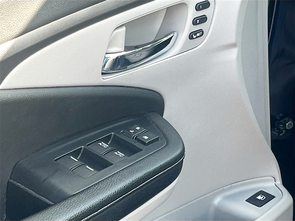 2022 Honda Ridgeline RTL Blue at AutoSavvy Houston Southwest