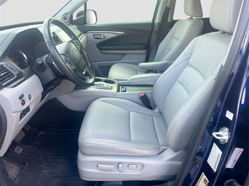 2022 Honda Ridgeline RTL Blue at AutoSavvy Houston Southwest