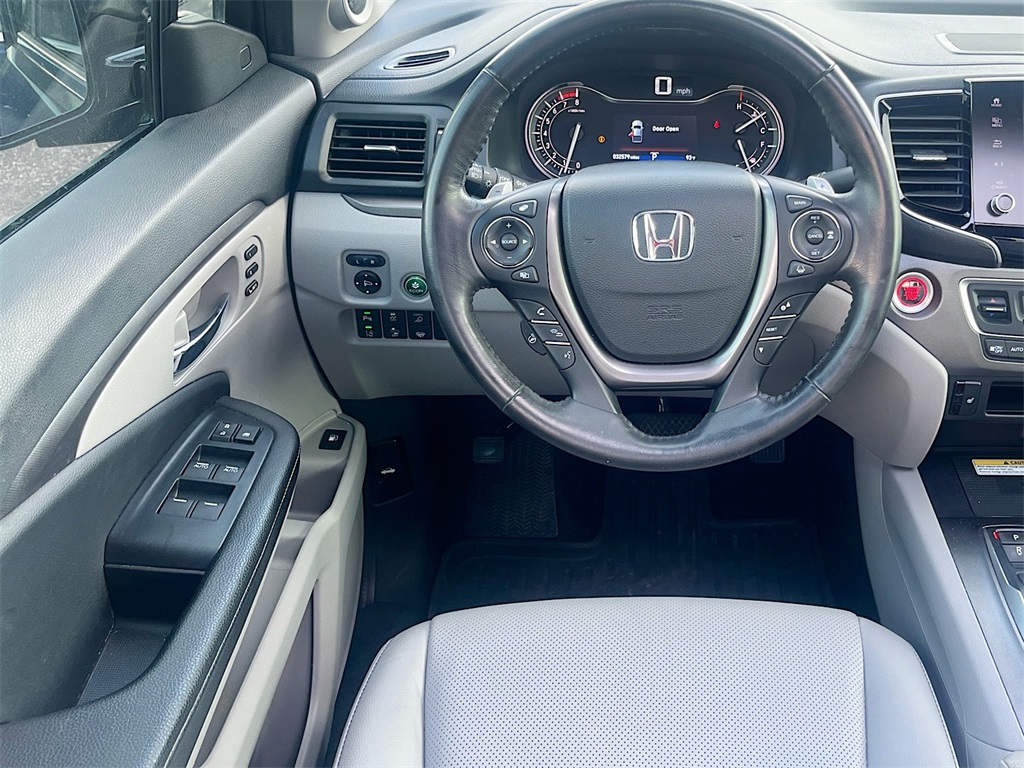 2022 Honda Ridgeline RTL Blue at AutoSavvy Houston Southwest