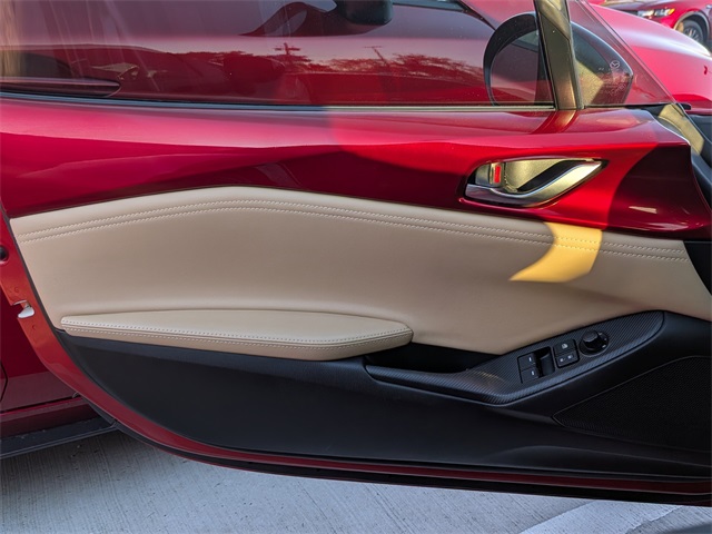 2019 Mazda MX-5 Miata Grand Touring - 9