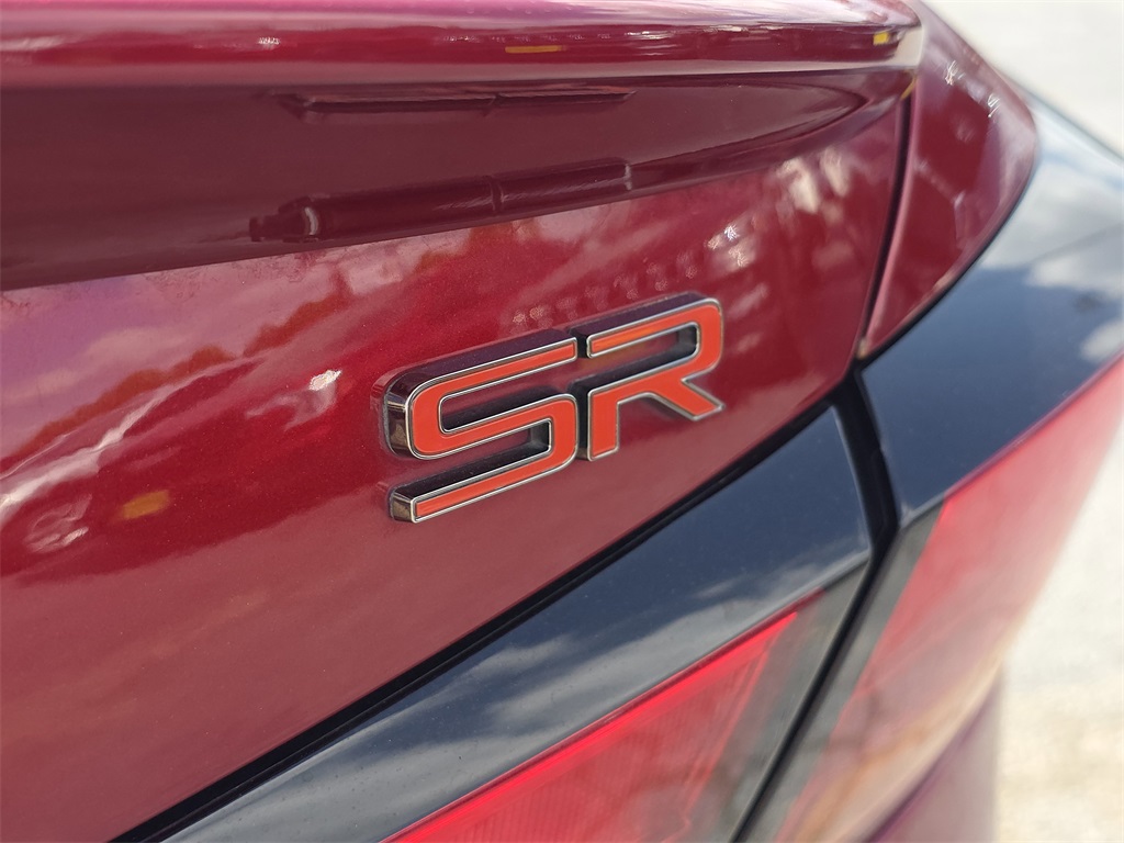 2023 Nissan Altima 2.0 SR - 9