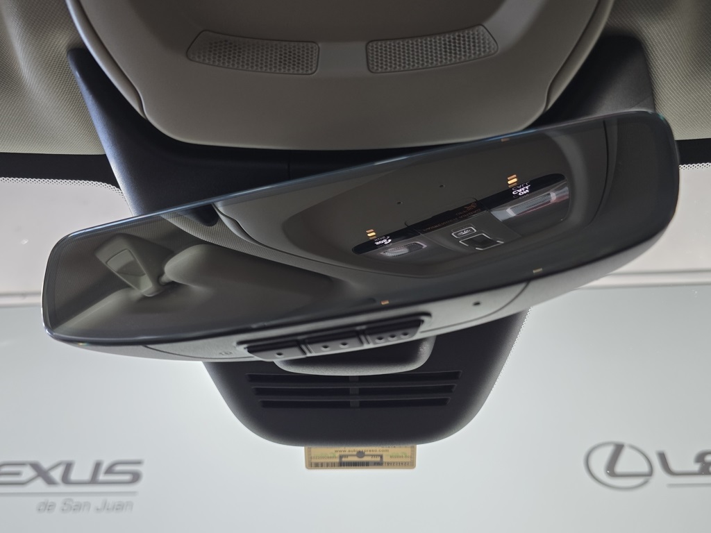 Thumbnail: 2022 Volvo XC60 - 20