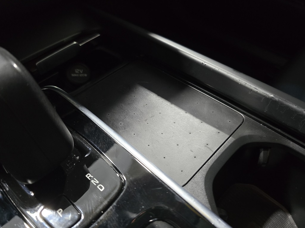 Thumbnail: 2022 Volvo XC60 - 24