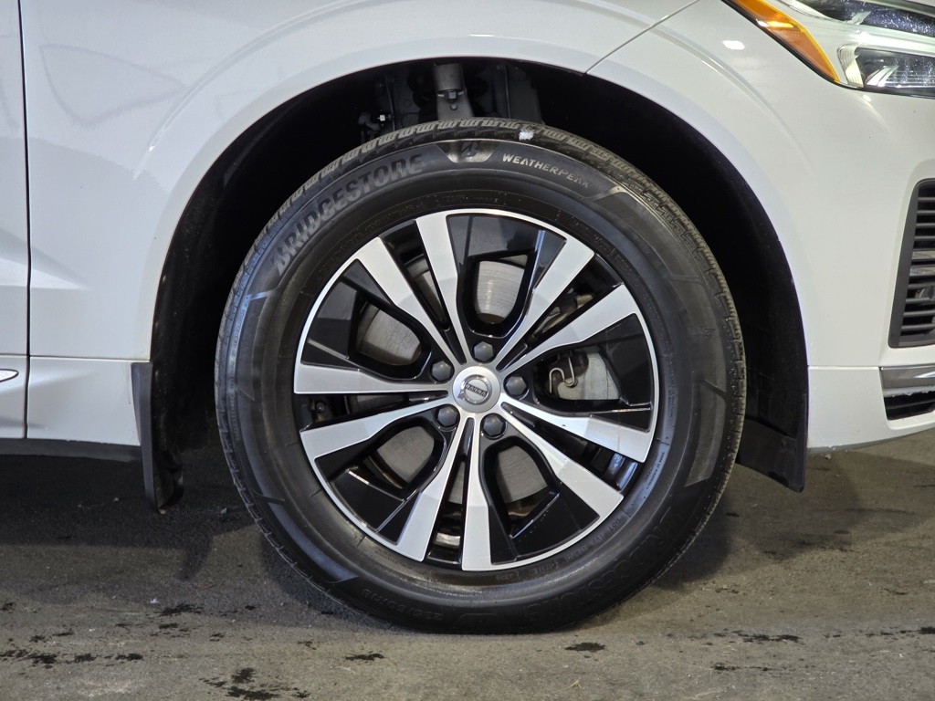 Thumbnail: 2022 Volvo XC60 - 4