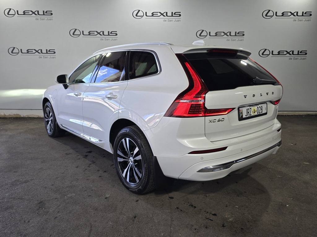 Thumbnail: 2022 Volvo XC60 - 8