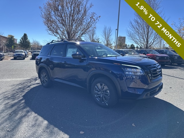 2025 Nissan Pathfinder SV