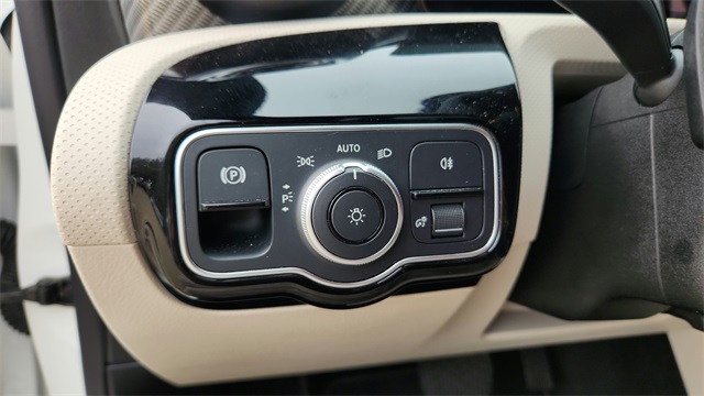 2025 Mercedes-Benz CLA