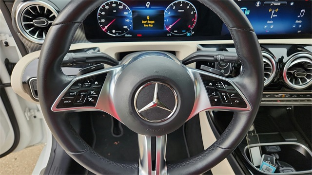 2025 Mercedes-Benz CLA