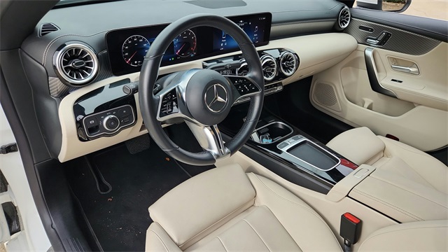 2025 Mercedes-Benz CLA