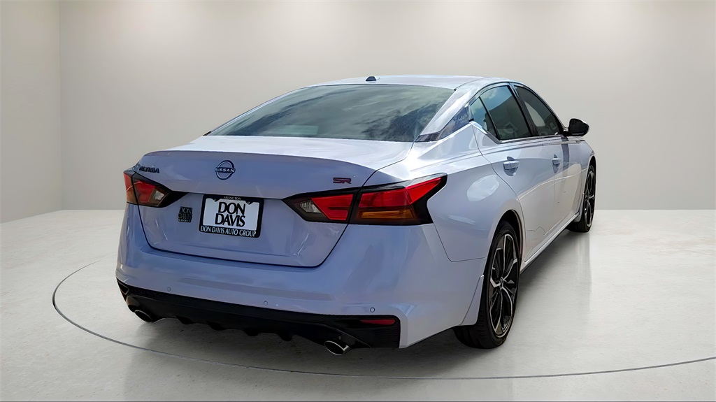 2025 Nissan Altima