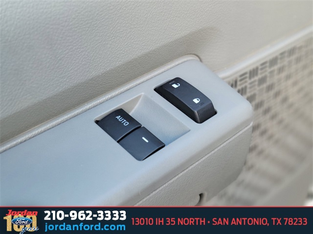 Used Car 2014 Ford E-350sd  Xlt For Sale Under $20,000 In San Antonio, Texas