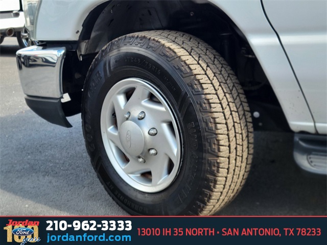 Used Car 2014 Ford E-350sd  Xlt For Sale Under $20,000 In San Antonio, Texas