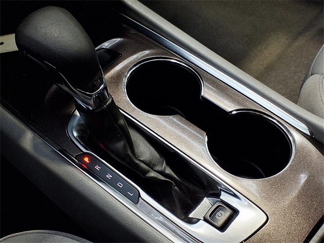 2023 Chevrolet Malibu LT - 5