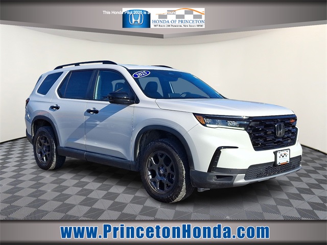 2025 Honda Pilot TrailSport AWD