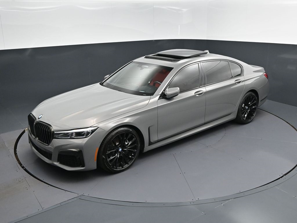2022 BMW 7 Series 740i RWD