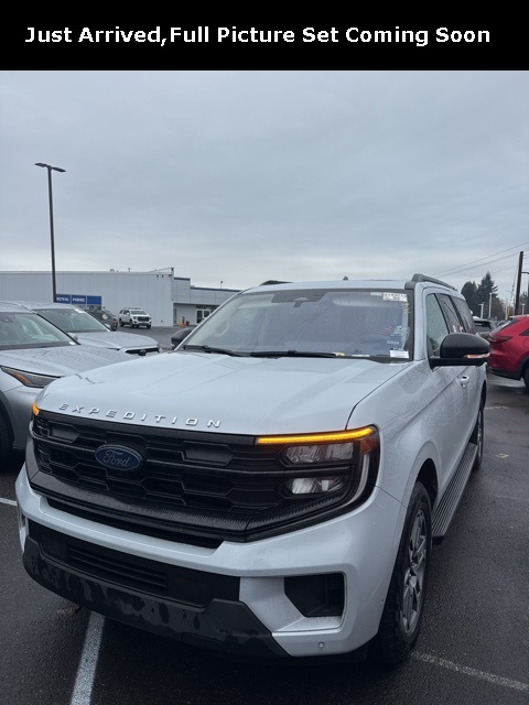 2025 Ford Expedition MAX Active 4WD
