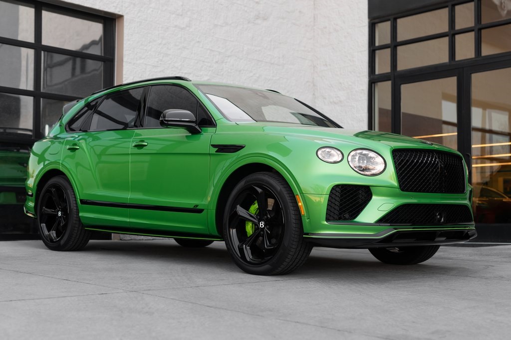 2025 Bentley Bentayga S Black Edition's photo